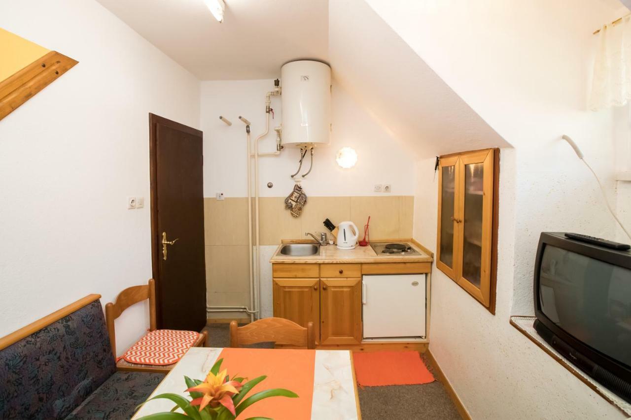 Apartments And Rooms Razen Bohinj Exterior foto